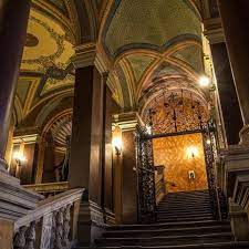 Венгерский университет изящных искусств